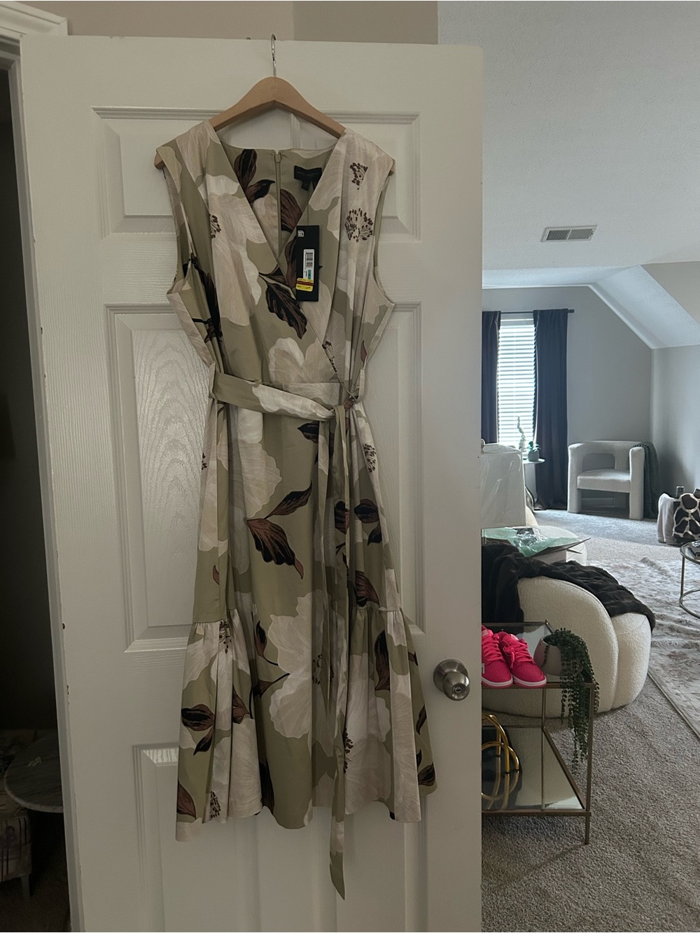 Donna Karen Sleeveless Floral Tie-Waist Midi Dress in Sage